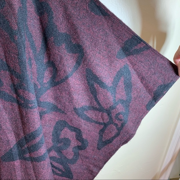 Cleobella Sevigny Capelet Tassel Shawl Poncho Cape Cardigan in Bordeaux - Picture 9 of 14